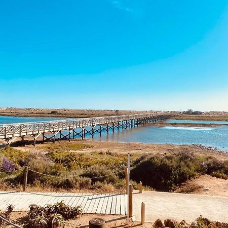 Beautiful Apartment For Rent In Quinta Do Lago With Excellent Resort Facilities Close To Lake And Beach. エクステリア 写真